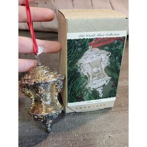 Hallmark silver Santa 1993 ornament Xmas decor
